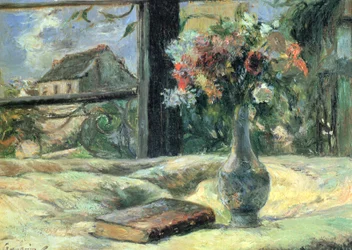 Vase de fleurs à la fenêtre